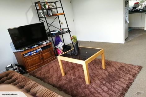 Photo of property in 42 Linwood Drive, Paraparaumu, 5032