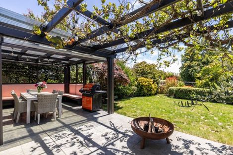 Photo of property in 12 Lennon Grove, Havelock North, 4130