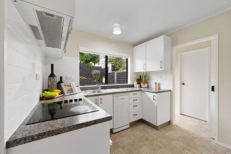 Photo of property in 1/15 Benygloe Place, Highland Park, Auckland, 2010