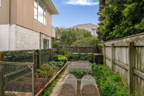 Photo of property in 12 Ara Kuaka, Waikanae Beach, Waikanae, 5036