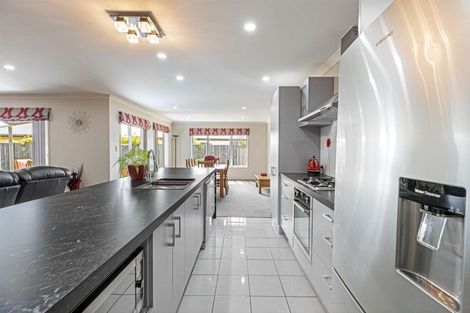 Photo of property in 7 Goldie Place, Rolleston, 7614