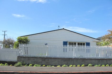 Photo of property in 1 Malvern Avenue, Atawhai, Nelson, 7010