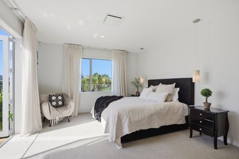 Photo of property in 42 Cassinia Close, Papamoa Beach, Papamoa, 3118