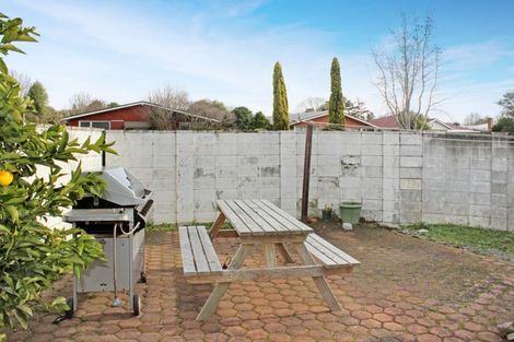 Photo of property in 1/2 Farnham Place, Ilam, Christchurch, 8041