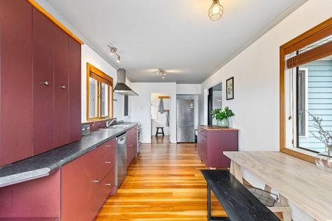 Photo of property in 13 York Crescent, Westown, New Plymouth, 4310