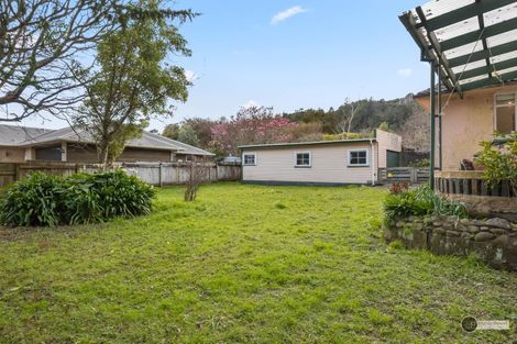 Photo of property in 11 Manuka Street, Stokes Valley, Lower Hutt, 5019