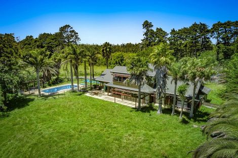 Photo of property in 116 Station Road, Kumeu, 0891