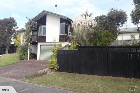 Photo of property in 5 Charlotte Street, Stanmore Bay, Whangaparaoa, 0932