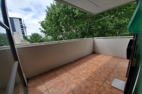 Photo of property in Oakwood Hall Apartments, 4a/81 Wakefield Street, Auckland Central, Auckland, 1010