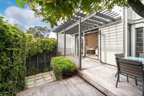 Photo of property in 4/2 Ramsgate Terrace, Mairangi Bay, Auckland, 0630