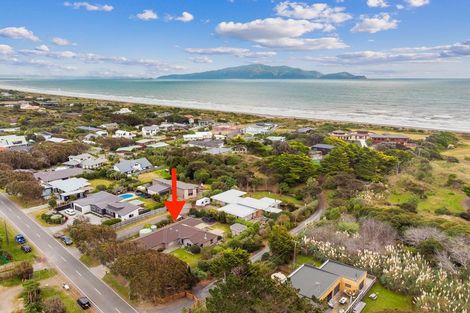 Photo of property in 26a Paetawa Road, Peka Peka, Waikanae, 5391
