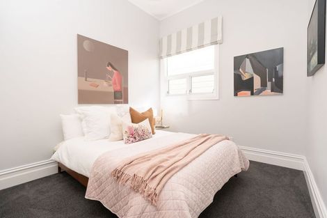 Photo of property in 56 Derwent Street, Island Bay, Wellington, 6023