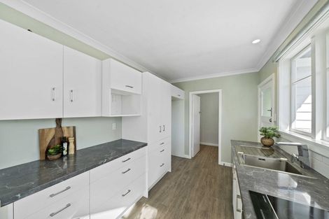 Photo of property in 25 Hammond Street, Bulls, 4818