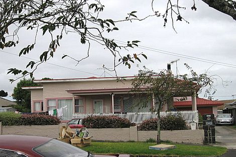 Photo of property in 58 Greenpark Road, Penrose, Auckland, 1061