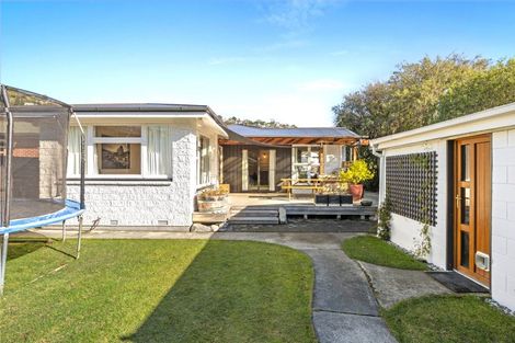 Photo of property in 19 Landsdowne Terrace, Cashmere, Christchurch, 8022