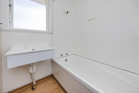 Photo of property in 22 Gilbert Road, Otara, Auckland, 2023