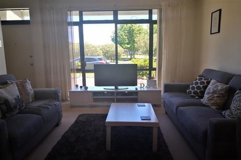 Photo of property in 12/2 Armoy Drive, East Tamaki, Auckland, 2016