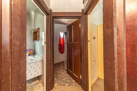 Photo of property in 25 Manuka Street, Castlecliff, Whanganui, 4501