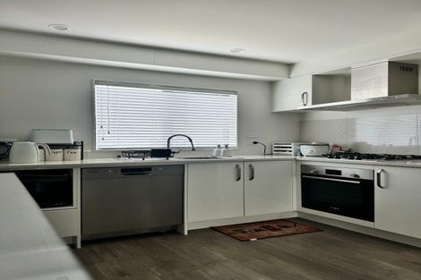 Photo of property in 11 Artistry Lane, Papakura, 2110