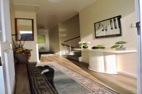 Photo of property in 8 Saint Catherines Terrace, Tawa, Wellington, 5028