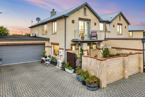 Photo of property in 10 Waterford Avenue, Northwood, Christchurch, 8051