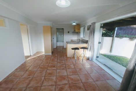 Photo of property in 5 Markham Place, Bucklands Beach, Auckland, 2012