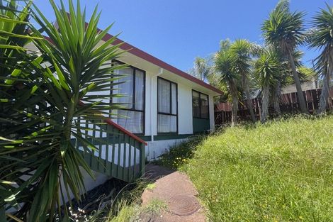Photo of property in 2/668 Beach Road, Browns Bay, Auckland, 0630