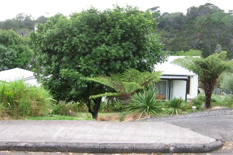 Photo of property in 28a Harrybrook Road, Green Bay, Auckland, 0604