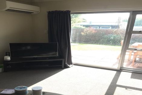 Photo of property in 4/166 Yaldhurst Road, Sockburn, Christchurch, 8042