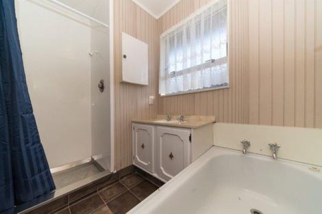 Photo of property in 718a Pioneer Highway, Takaro, Palmerston North, 4412