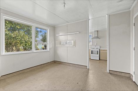 Photo of property in 83 River Road, Masterton, 5810