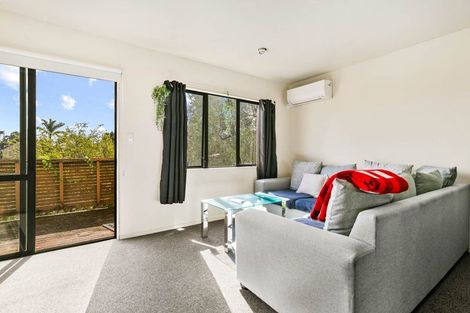 Photo of property in Lynn Park Terrace, 7/12 Ambrico Place, New Lynn, Auckland, 0600