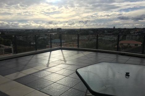 Photo of property in 3 The Enclave, Totara Heights, Auckland, 2105