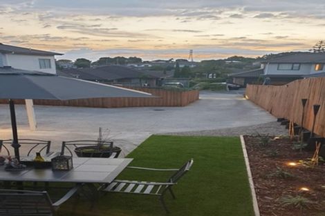 Photo of property in 18 Saralee Drive, Manurewa, Auckland, 2105