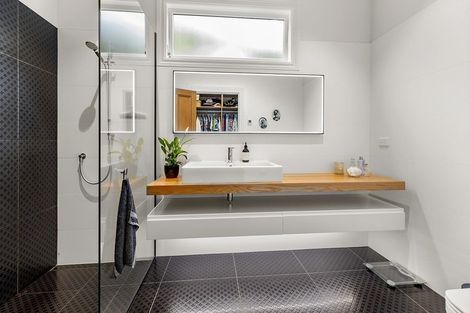 Photo of property in 4 Torless Terrace, Thorndon, Wellington, 6011