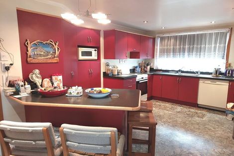 Photo of property in 8 Moorhouse Street, Waimate, 7924