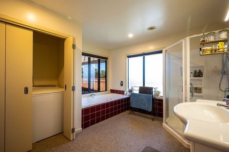 Photo of property in 38 Grove Avenue, Weston, Oamaru, 9401