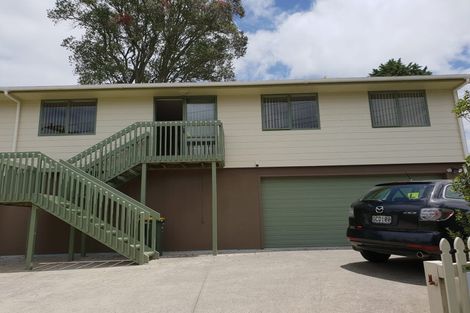 Photo of property in 17 Makiri Street, Helensville, 0800