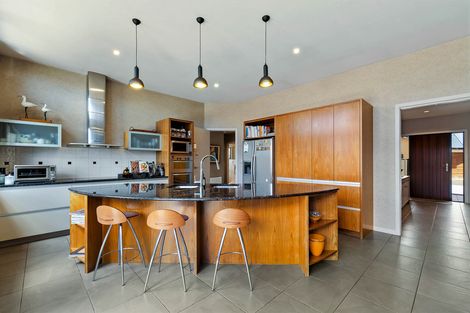 Photo of property in 16 Walnut Grove, Alexandra, 9320