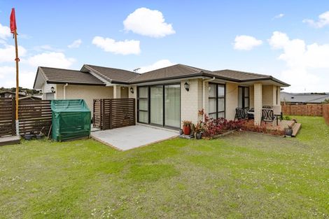 Photo of property in 117 Parkhaven Drive, Rosehill, Papakura, 2113