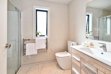 Photo of property in 27a Poruru Close, Papakura, 2110