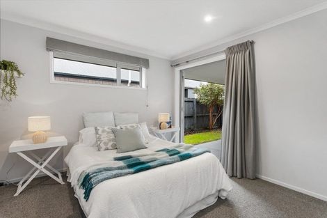 Photo of property in 33 Bradwell Crescent, Halswell, Christchurch, 8025