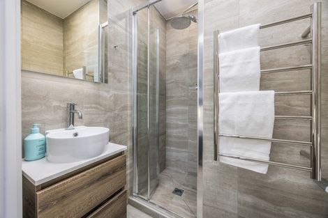 Photo of property in 12 Hadlow Terrace, Grey Lynn, Auckland, 1021