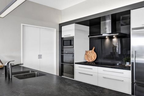 Photo of property in 4 Nikau Place, Hawera, 4610