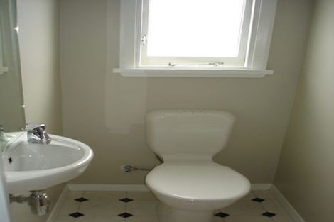 Photo of property in 4/112 Austin Street, Mount Victoria, Wellington, 6011