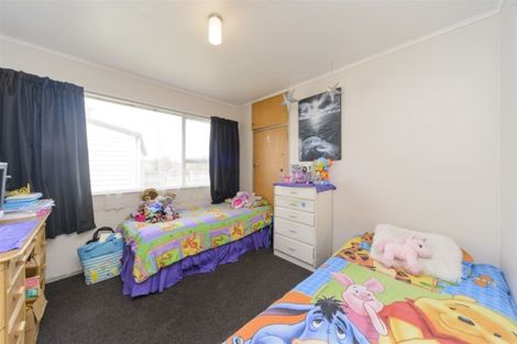 Photo of property in 10 Gladys Place, Kelvin Grove, Palmerston North, 4414