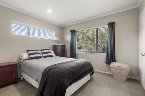 Photo of property in 46 Aberley Road, Schnapper Rock, Auckland, 0632