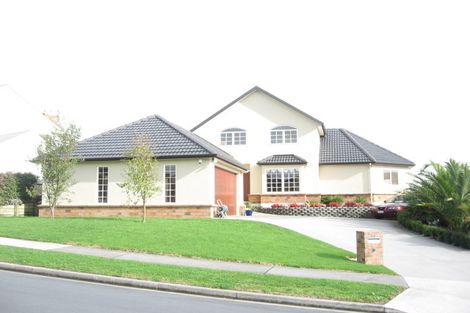 Photo of property in 58 Mt Lebanon Crescent, The Gardens, Auckland, 2105