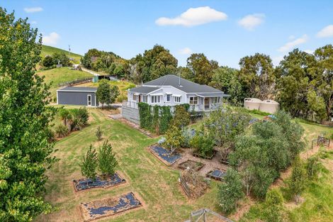 Photo of property in 24a Waterview Crescent, Kaiwaka, 0573