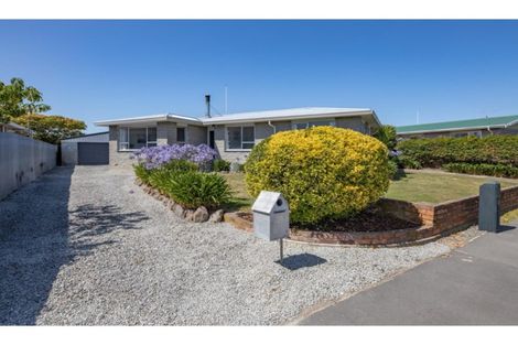 Photo of property in 24 Meon Street, Aranui, Christchurch, 8061